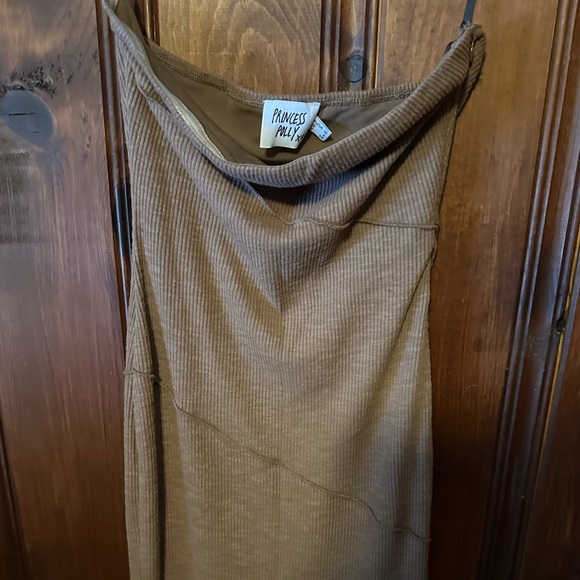 Dress - Picture 6 of 7